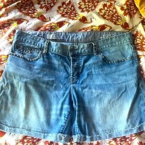 GAP 1969 faded cut off short